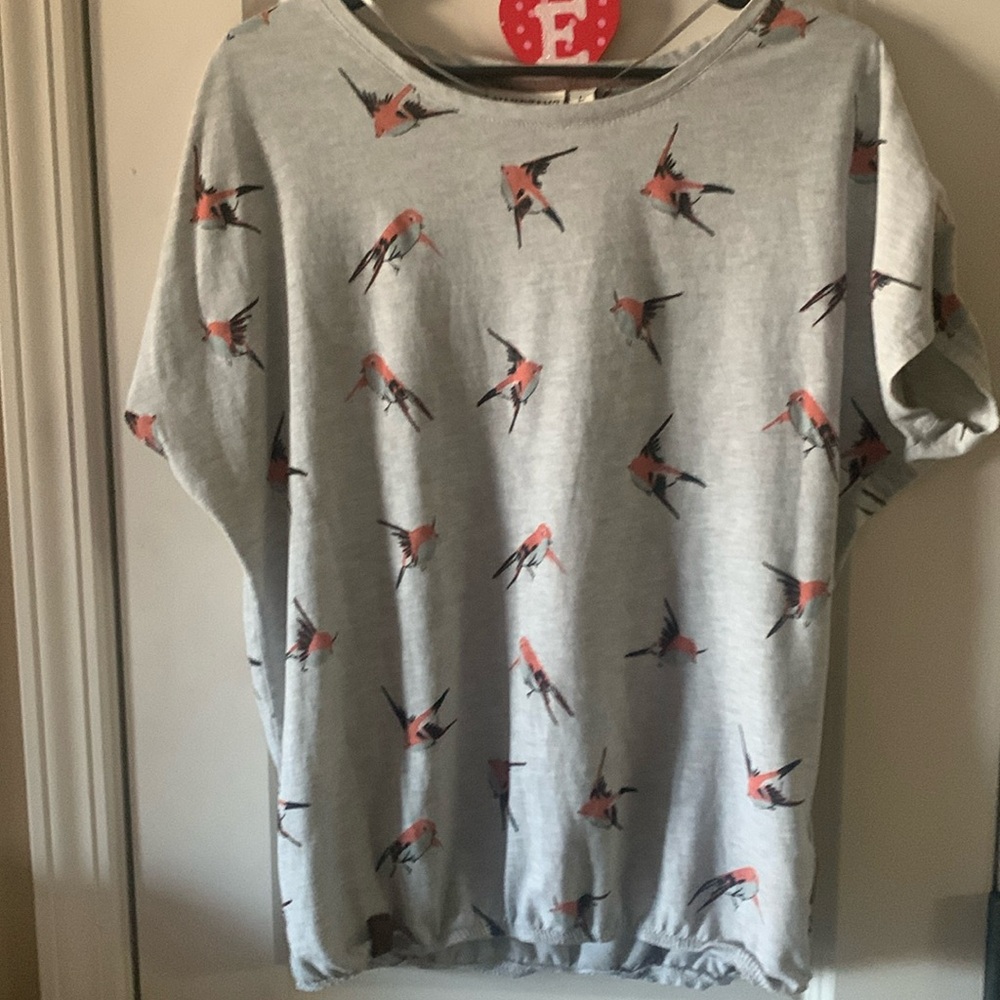 Naketano size large top